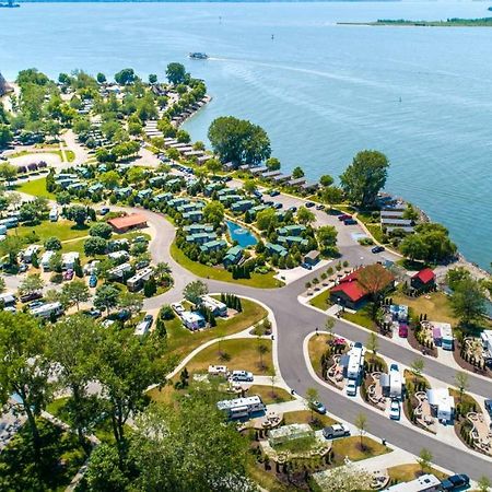 Cedar Point'S Lighthouse Point Hotel Сандъски Екстериор снимка